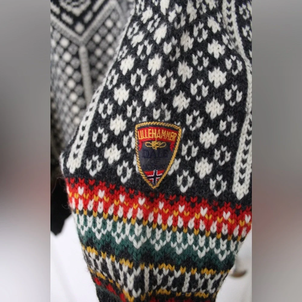 Vintage Dale of Norway 1994 Lillehammer Winter Olympics Wool Sweater - Picture 5 of 8